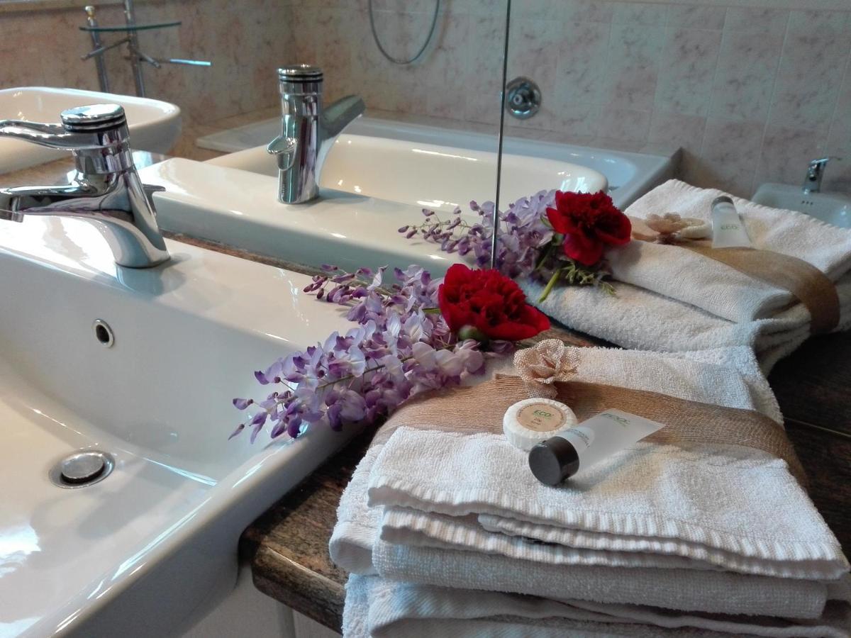 Bed and Breakfast La Vie En Rose Buia Exterior foto